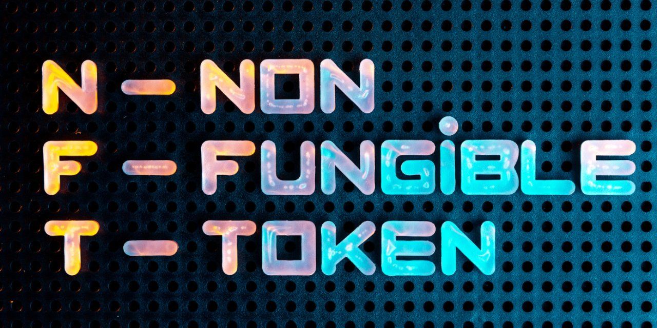 NFT (viết tắt của Non-fungible token)