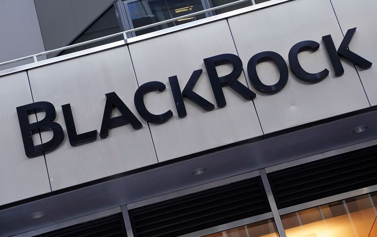 BlackRock là nhà quản lý tài sản lớn nhất thế giới