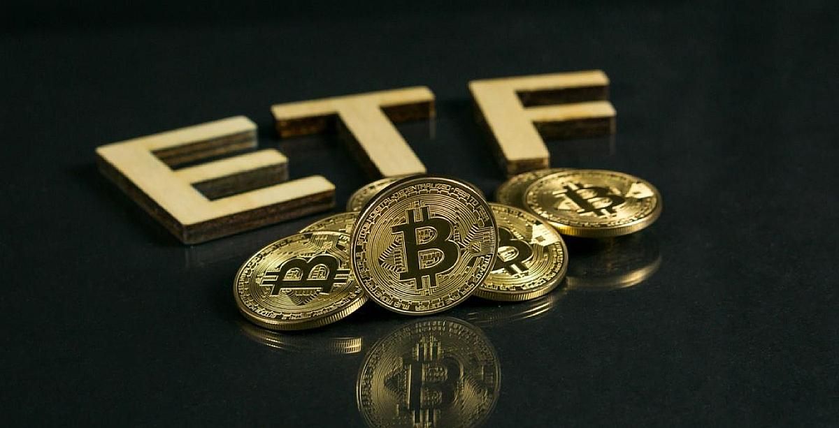 Spot Bitcoin ETF được phê duyệt sẽ thúc đẩy nhu cầu về Bitcoin từ các quỹ đầu tư.